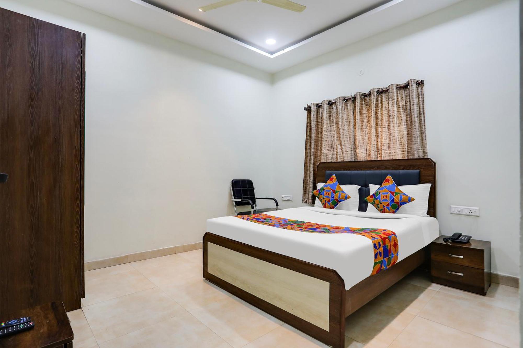 Fabhotel Johar Inn Райпур Экстерьер фото